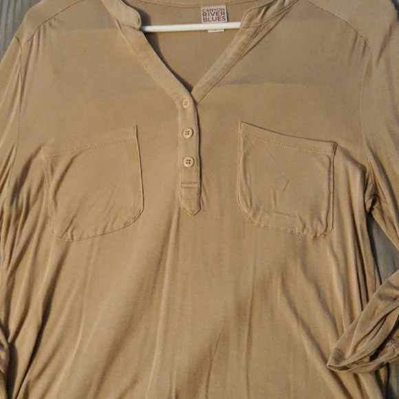 Blouse - Picture 3 of 4